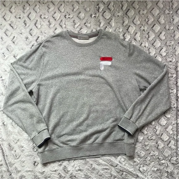 Fila Men’s Extra Large Grey Crewneck Sweatshirt - Picture 3 of 5